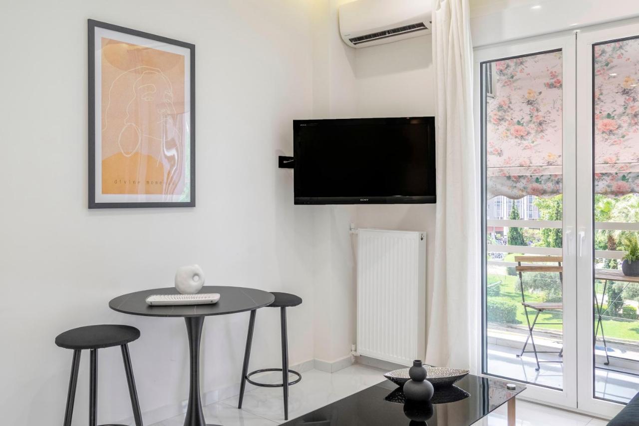 Central 2Br Apartment In The Heart Of Athens Atenas Exterior foto